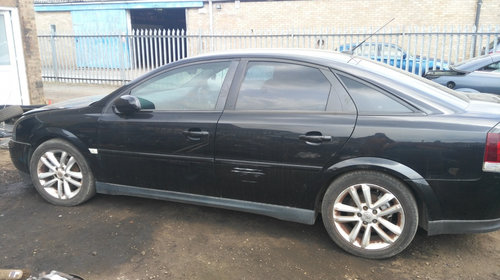 Dezmembrez Opel Vectra C 2006 Hatchback 1.8