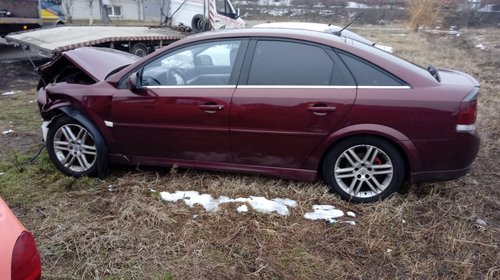 Dezmembrez Opel Vectra C an 2004 motor 2.2 cd