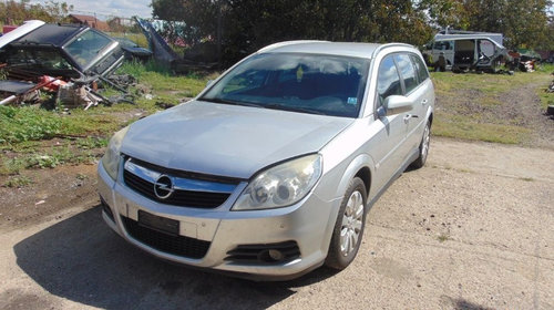 Dezmembrez Opel Vectra C combi Facelift 1.9cd