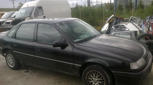 Dezmembrez Opel Vectra C16NZ