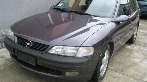 Dezmembrez OPEL VECTRA, model masina 1997 Ora