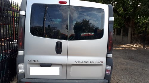 Dezmembrez Opel Vivaro 1.9 Cdti