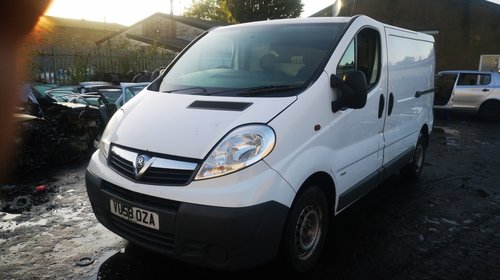 Dezmembrez Opel Vivaro 2.0 CDTI M9R 2011