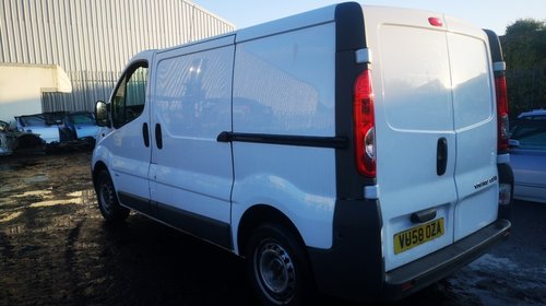 Dezmembrez Opel Vivaro 2.0 CDTI M9R 2011