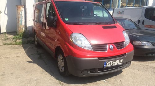 Dezmembrez Opel Vivaro 2.0 cdti M9R