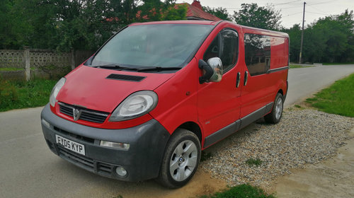 Dezmembrez Opel Vivaro 2005 motor 2.2 DCI cod G9T