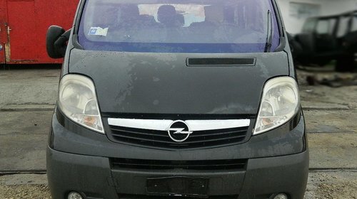 Dezmembrez Opel Vivaro din 2008