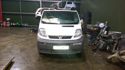 Dezmembrez Opel Vivaro