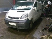 Dezmembrez Opel Vivaro