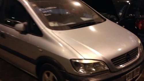 Dezmembrez Opel Zafira 2002 2.0 dti