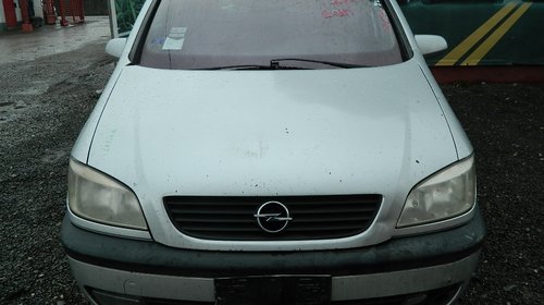 Dezmembrez Opel Zafira - 2002