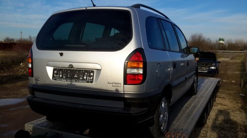 Dezmembrez Opel Zafira a 2.2 benzina 2000