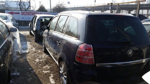 Dezmembrez Opel Zafira, an 2007, 1.9 cdti