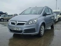 Dezmembrez Opel Zafira B 1.6i 2007