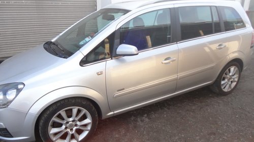 Dezmembrez Opel Zafira B 1.9 CDTI 110kw 150cp 2006