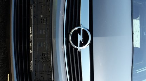 Dezmembrez Opel Zafira B 1.9 CDTI PANORAMIC