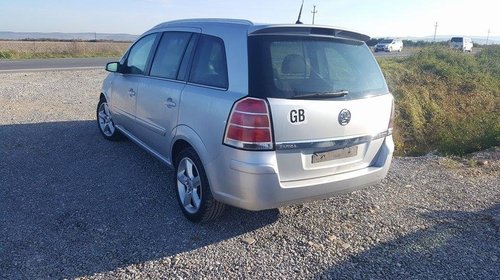 Dezmembrez Opel Zafira B 2007+ 1.9 CDTI