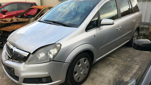 Dezmembrez Opel Zafira B 2007 Monovolum 1.9 D