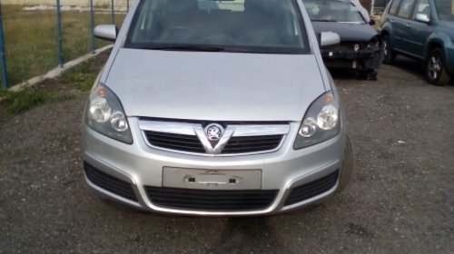 Dezmembrez Opel Zafira B ,an 2006