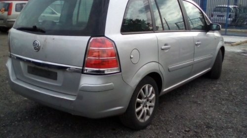 Dezmembrez Opel Zafira B ,an 2006