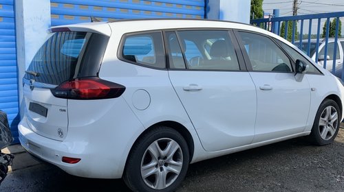 Dezmembrez Opel Zafira C 2.0 CDTI cod motor A20DT