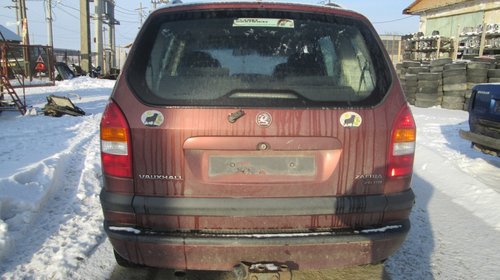 Dezmembrez Opel Zafira din 2001