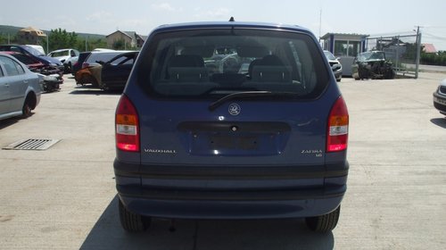 Dezmembrez opel zafira