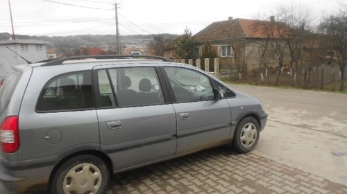 Dezmembrez opel zafira