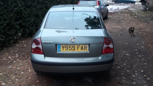 Dezmembrez Passat 1.9 diesel tip awx an 2004