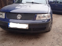 Dezmembrez passat b5 1.9 ajm