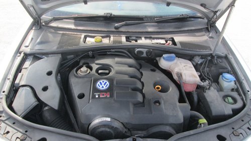 Dezmembrez passat b5.5 1.9 tdi din 2003