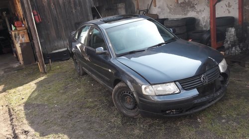 Dezmembrez passat b5 limuzina 1.9 tdi 116 cp 