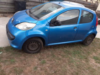 Dezmembrez Peugeot 107