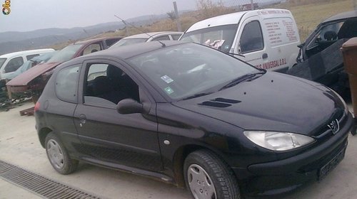 Dezmembrez Peugeot 206 1.1 benzina, an 2000