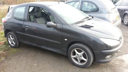 Dezmembrez Peugeot 206, 1.1 benzina motor HFX