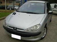 Dezmembrez Peugeot 206 1.1i, 2003