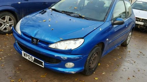 Dezmembrez Peugeot 206, 1.2benzina 2005