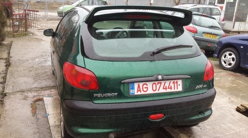 Dezmembrez Peugeot 206 1.4 HDI 2004