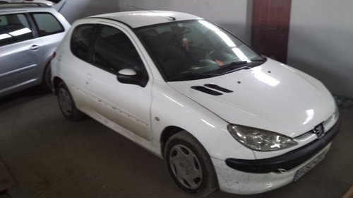 Dezmembrez peugeot 206 1.4 hdi an 2005