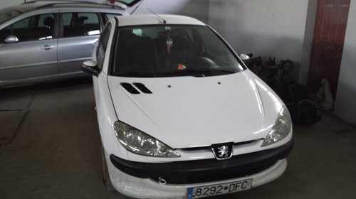 Dezmembrez peugeot 206 1.4 hdi an 2005