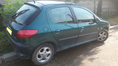 Dezmembrez Peugeot 206,1.4i 16V, An Fab 2004