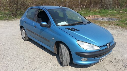 Dezmembrez Peugeot 206, 1.6 benzina, an fabri