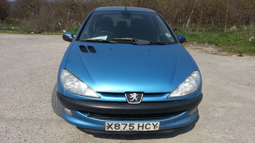 Dezmembrez Peugeot 206, 1.6 benzina, an fabricatie 2000