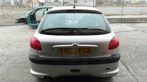 Dezmembrez Peugeot 206 , 1360 CC benzina, an 2001