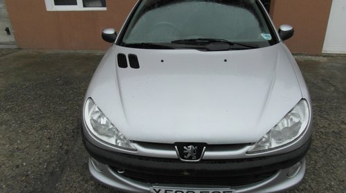 Dezmembrez Peugeot 206 , 1360 CC benzina, an 