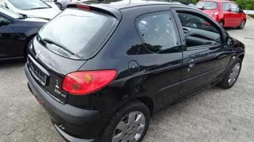 Dezmembrez Peugeot 206 2.0 hdi 1999 2000 2001