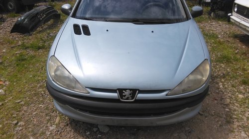 Dezmembrez Peugeot 206 2.0hdi