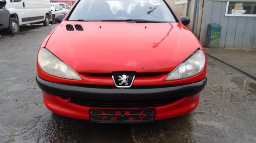 Dezmembrez Peugeot 206 2001 HATCHBACK 1.9