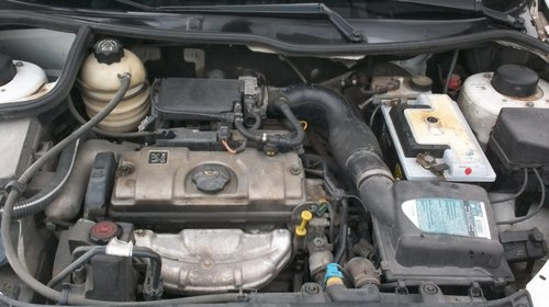 Dezmembrez Peugeot 206 an 1999 motor 1.4 benzina.