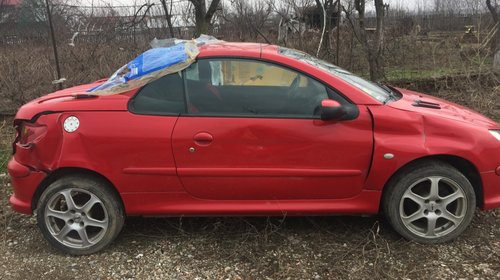 Dezmembrez Peugeot 206 cc 2003 1.6 Benzina